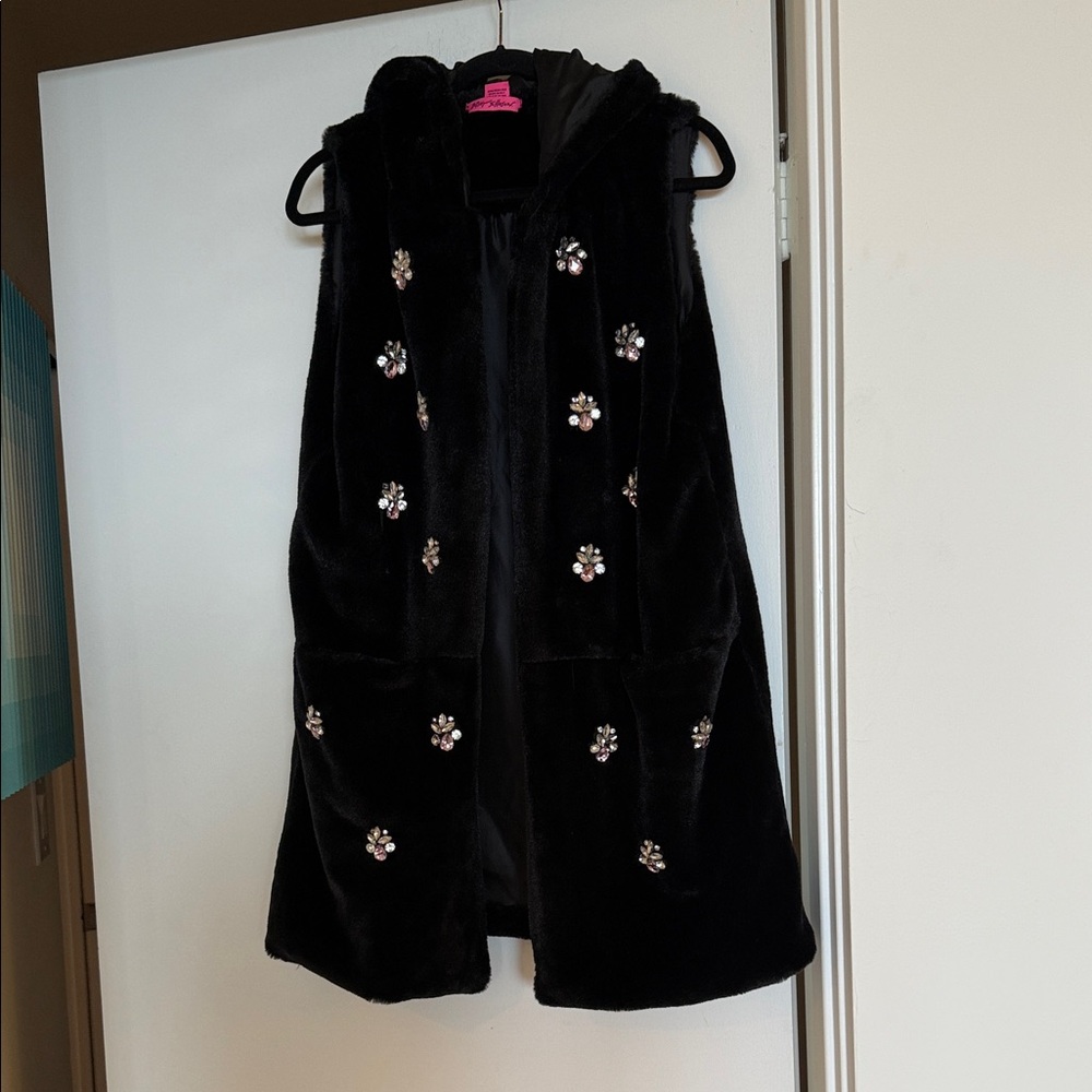Betsey Johnson Black Faux Fur Hooded Vest with pick & clear rhinestones